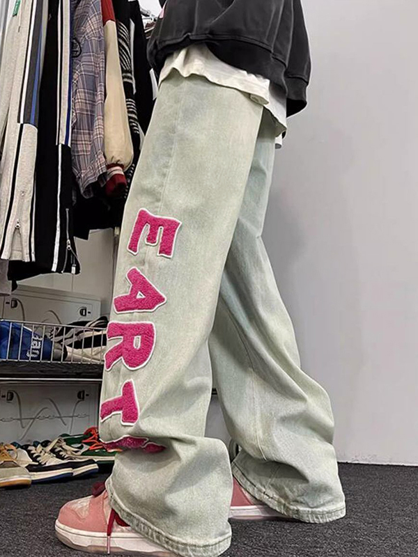 Contrast Letter Flocking Embroidery High Rise Boyfriend Jeans-4